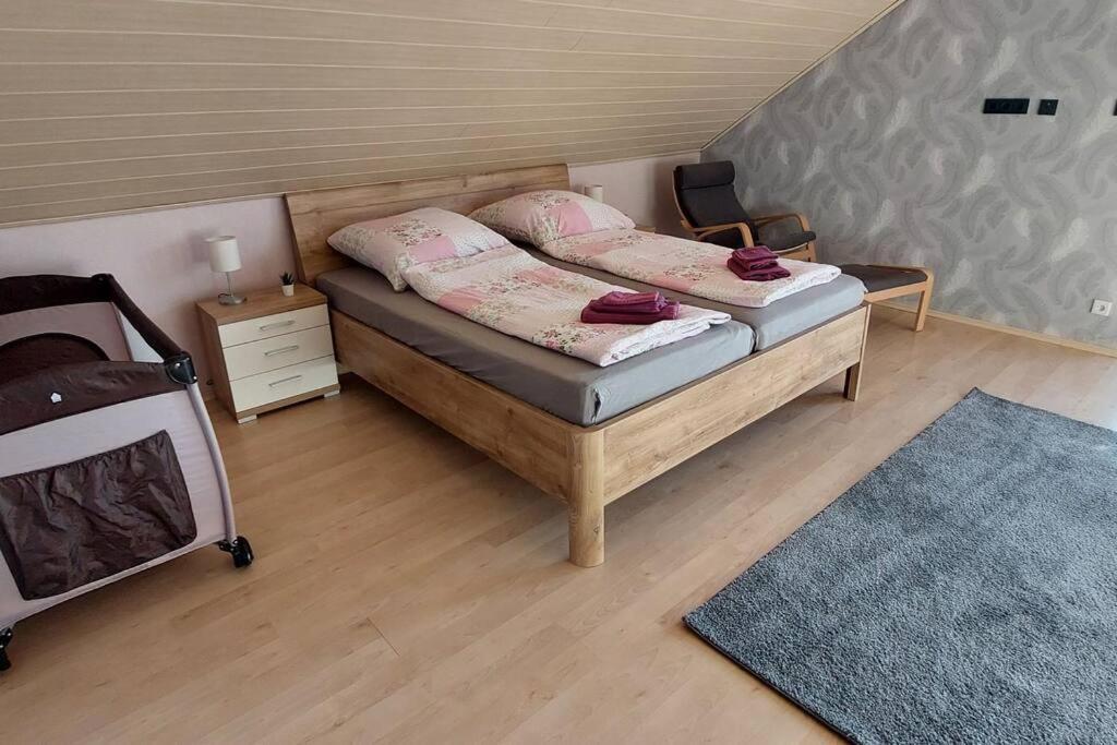 Grosse Tolle 4 Zimmer Ferienwohnung Im Herzen Des Odenwaldes Mörlenbach 外观 照片