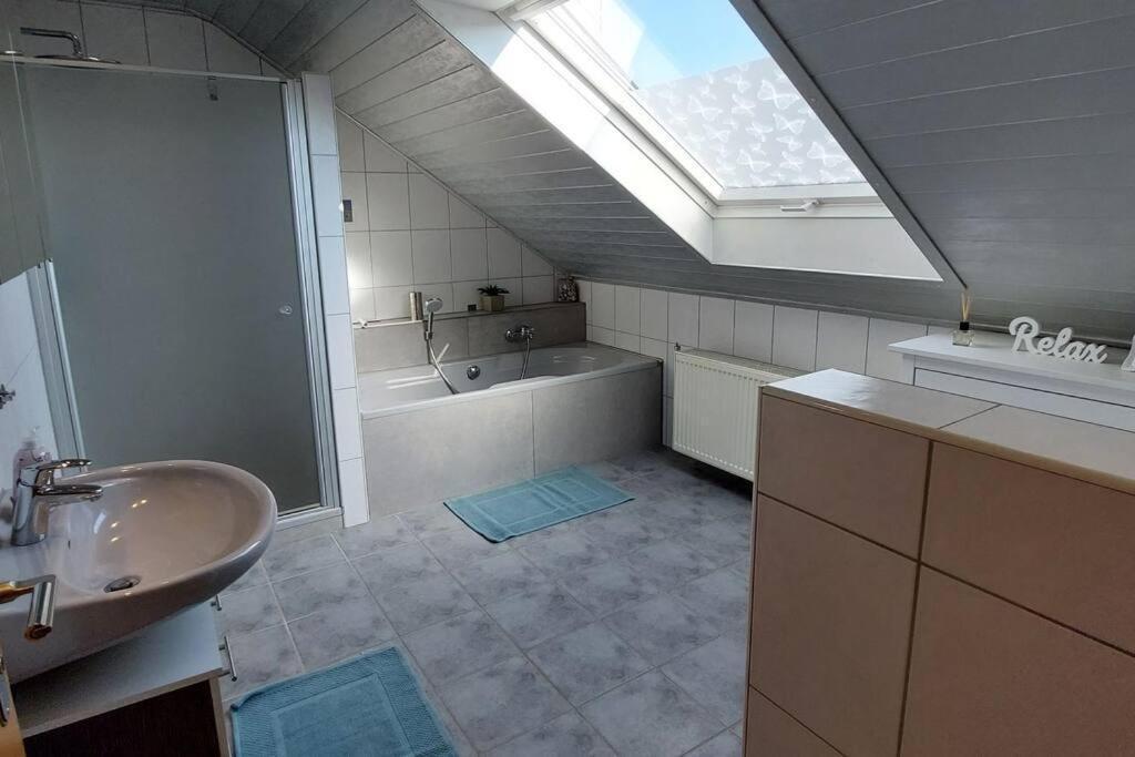 Grosse Tolle 4 Zimmer Ferienwohnung Im Herzen Des Odenwaldes Mörlenbach 外观 照片