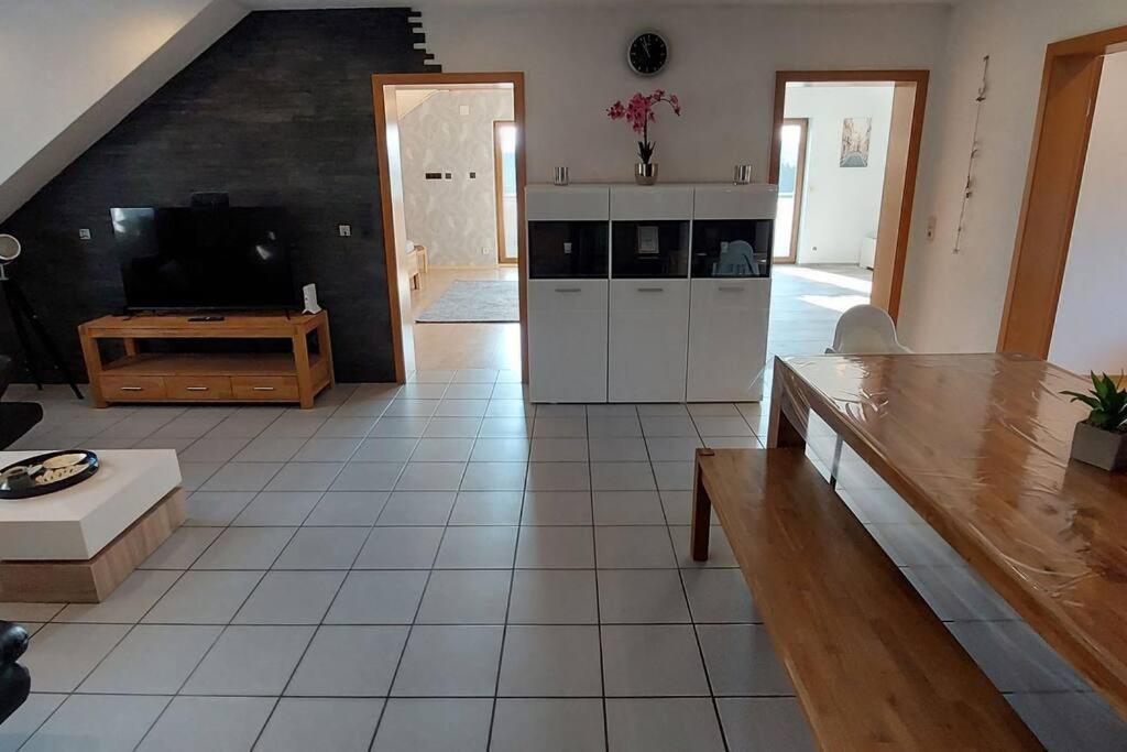 Grosse Tolle 4 Zimmer Ferienwohnung Im Herzen Des Odenwaldes Mörlenbach 外观 照片